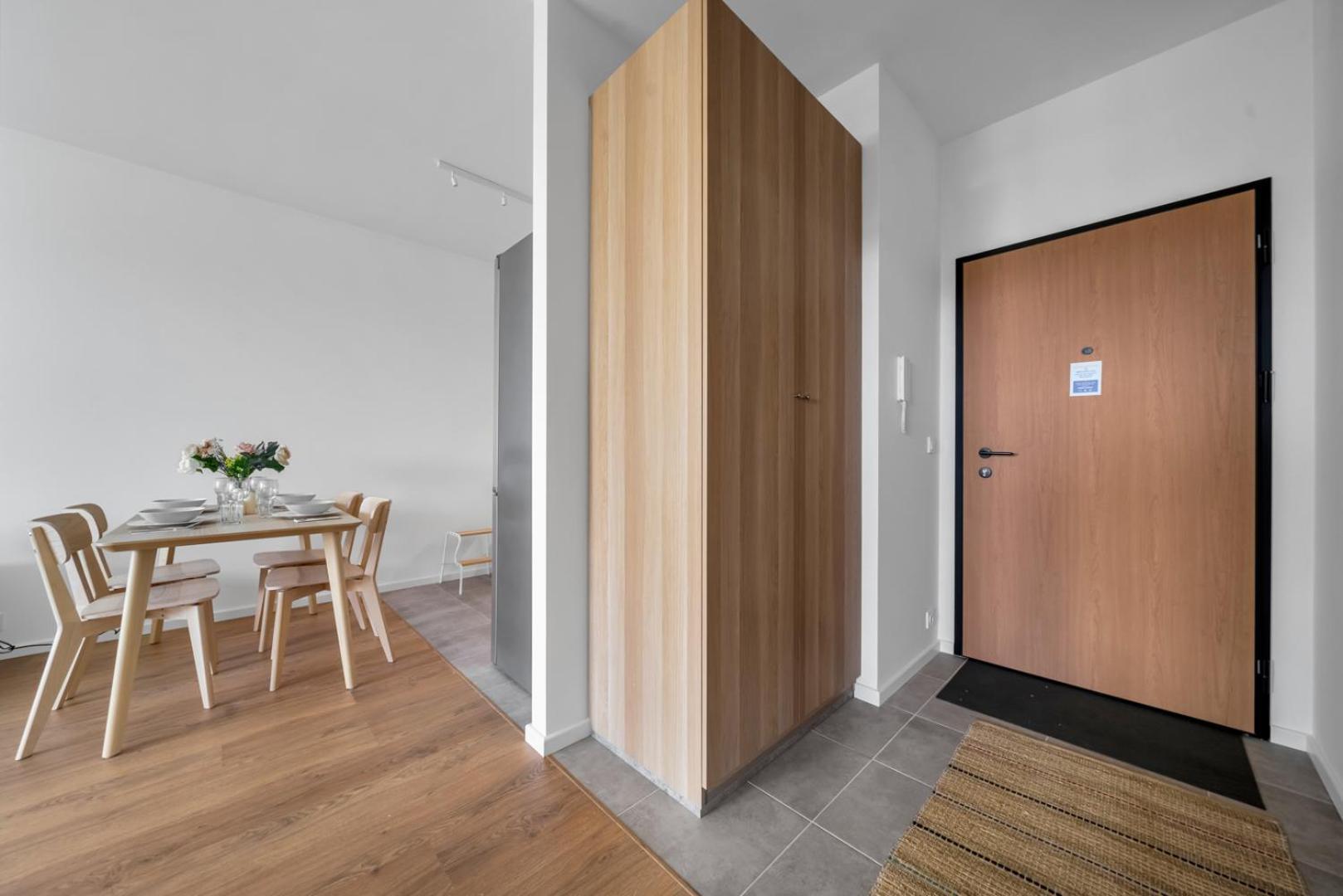 Praga - Workspace, Balcony And Parking By Rentujemy Apartment Warsaw